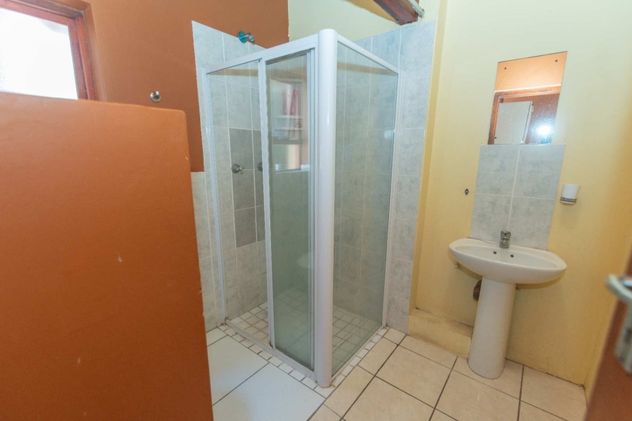 8 Bedroom Property for Sale in Summerstrand Eastern Cape